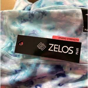 NWT Zelos studio strength capri. Sz. 3X, spring colors, super soft, high waist.